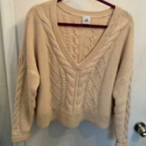 Straw cropped cable pullover